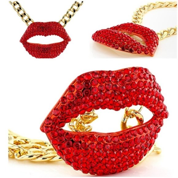 NATASHA Jewelry - NATASHA LIPS STATEMENT NECKLACE